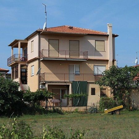 Apartments With A Parking Space Umag - 7110 Bagian luar foto